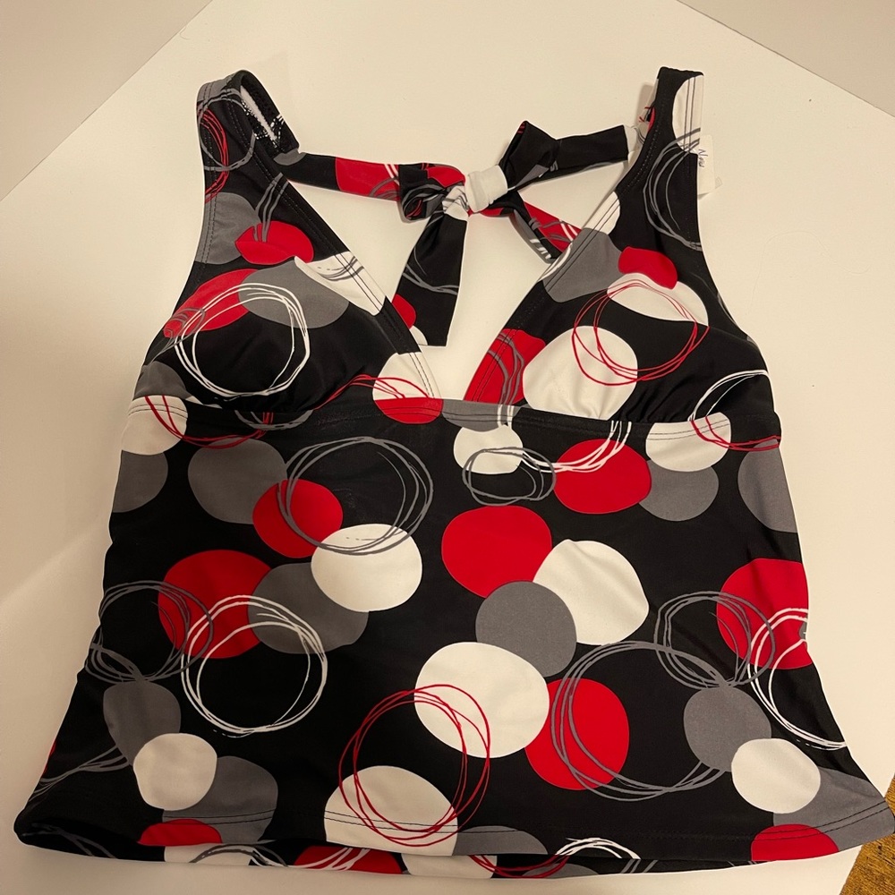 NWOT FADED GLORY | BLACK/GRAY/RED/WHITE TANKINI SWIMSUIT TOP | SIZE 4/6 SMALL